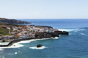 Images Dated 2nd June 2012: Fishing village of San Juan de la Rambla, Las Aguas, Santa Catalina, Los Realejos, Tenerife