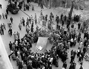Hungarian Prints: Flag Burning