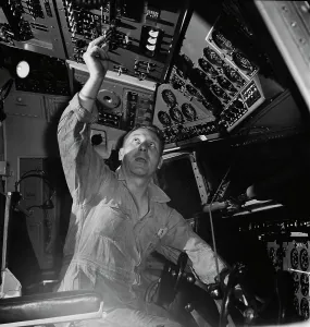 Huty25205 Prints: Flagship Philadelphia, Lockheed Constellation
