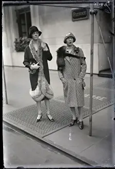 Dressed Prints: Two Flapper-Types In Front Of Hotel Pier
