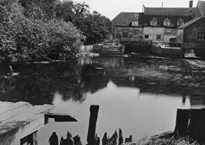 Images Dated 25th February 2009: Flatford Mill