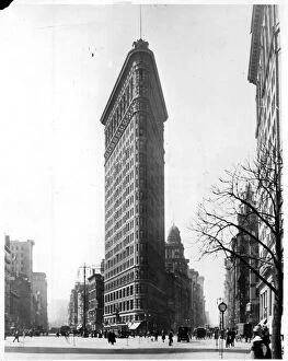 Dramatic Looking Flatiron Building Gallery: The Flatiron Building On 5th Avenue In New York City