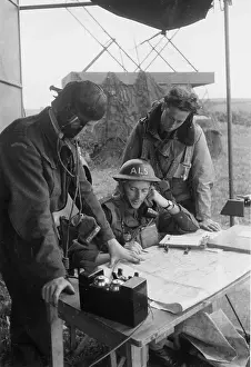 Prints of 25th October 1941: An RAF pilot and gunner reporting to an army Intelligence liaison officer after returning from a reconnaissance flight Discover the Vision of Haywood Magee – A Master of Mid-Century British Life: Flight Report