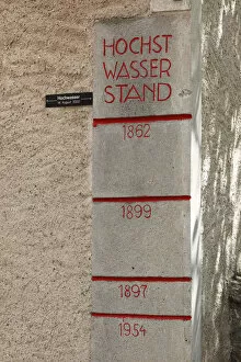 Marking Gallery: Flood level sign, Duernstein, Wachau valley, Waldviertel region, Lower Austria, Austria, Europe