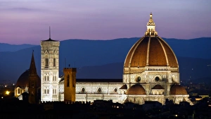 Duomo Santa Maria Del Fiore Gallery: Florence Catherdral (Duomo) illuminated at dusk
