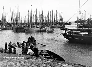 Unloading Gallery: Folkestone Harbour