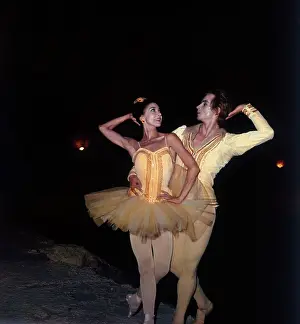 Fonteyn and Nureyev Dancing