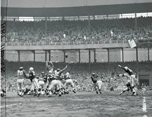 Football Action Between Giants and San Francisco