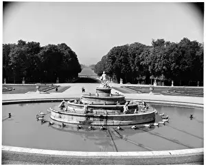 Lac0047 Prints: Fountain And Garden At Versailles Palace In Paris, France