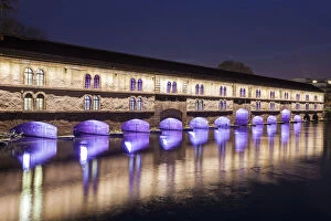 Images Dated 25th November 2014: France, Alsace, Strasbourg, Petite-France, Covered bridge