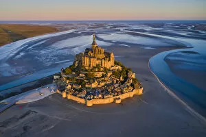 Images Dated 25th December 2019: France, Normandy, Manche department, Bay of Mont Saint-Michel