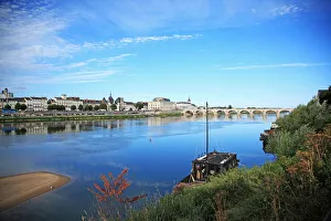 Images Dated 28th April 2016: France Saumur
