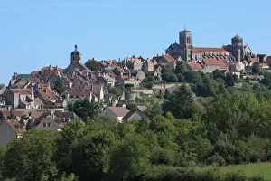 Vezelay Prints: France, VA zelay