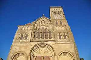 Yonne Prints: France, VA zelay