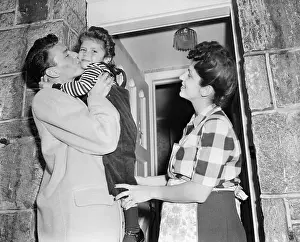 Spouse Prints: Frank Sinatra With His Family