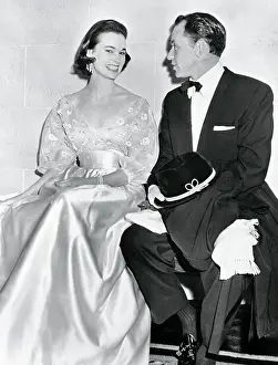 Frank Sinatra Sitting with Gloria Vanderbilt