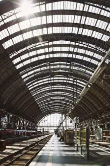 Images Dated 4th May 2015: Frankfurt Am Main Central Train Station (Hauptbahnhof), Hesse, Germany