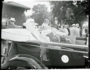 Ambassador Prints: Franklin D. Roosevelt Riding in Car