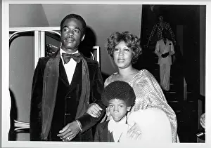 Aretha Franklin Prints: Franklin & Family Attend Event