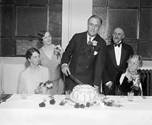 Cake Prints: Franklin Roosevelt with Family and Friends