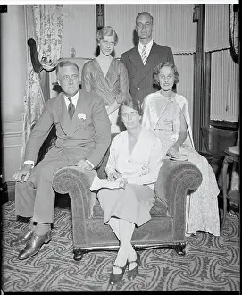 Franklin Roosevelt Posing with Family