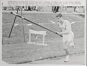 Fred Hansen Running with Pole
