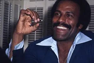 2 12 16 Williamson Prints: Fred Williamson At An Event