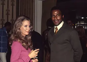 2 12 16 Williamson Prints: Fred Williamson At An Event