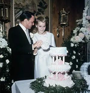 Sands Hotel Prints: F.Sinatra & M.Farrow Cut Their Cake