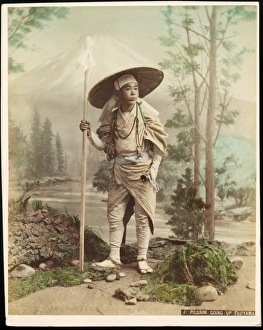 Images Dated 6th June 2008: Fujiyama Pilgrim