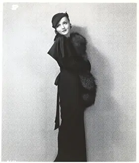 Fur Stole on Twenties Fashion Model