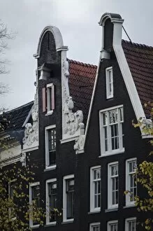 Holland Gallery: Gabled Facades of Amsterdams Architecture