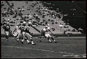 Gale Sayers Tries to Find Running Room in Pro Bowl