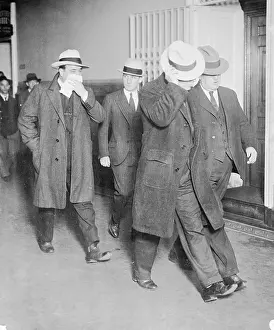 Fedora Prints: Gangster Al Capone Escorted to Jail