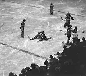 Ice Rink Prints: Garden Ice Becomes Rangers-Hawks Battleground