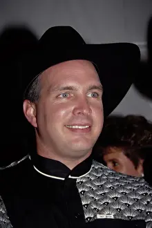 Huty30102 Prints: Garth Brooks And Sandy Mahl At The 27th Annual Academy of Country Music Awards
