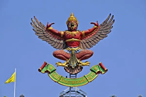 Images Dated 3rd January 2008: Garuda, emblem and official seal of the governmental authorities, Bangkok, Thailand, Asia