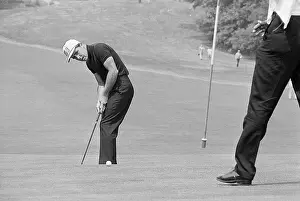 Gary Player Putting on Green