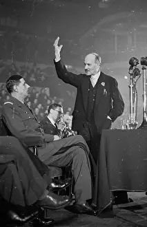 De Gaulle Praised