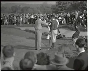Flushing Prints: Gene Sarazen Congratulating Ben Hogan
