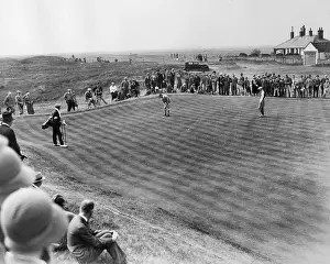 Sandwich Prints: Gene Sarazen Putting on the Green