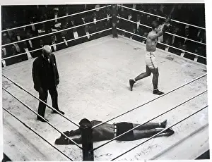 Heavyweight Prints: Georges Carpentier Winning Match