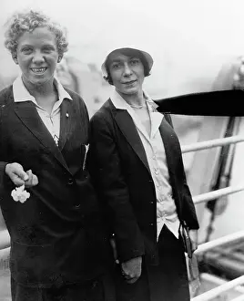 Huty31509 Prints: Georgia Coleman And Lauretta Hunsberger - 1932 Olympics