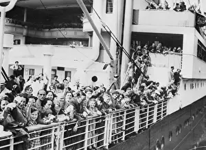 Enthusiasm Prints: German-Jewish Refugees Waving from Ship Deck