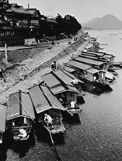 Three Lions Prints: Gifu Fishing Boats