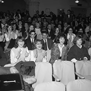 Rock Star Prints: Girls Cheering For The Beatles