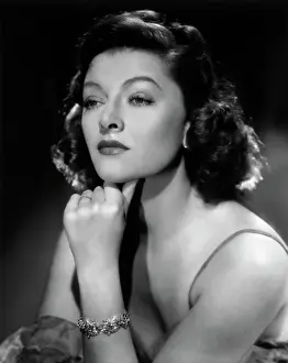 Glamour Myrna Loy Head/Shoulders