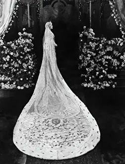 Princess Prints: Gloria Swanson in Her Love Story