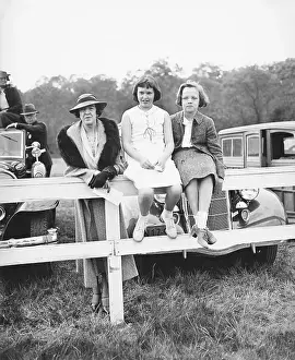 Socialite Prints: Gloria Vanderbilt With Her Aunt