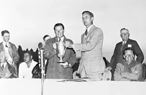 Victory Prints: Golfer Sam Parks Presented with Trophy